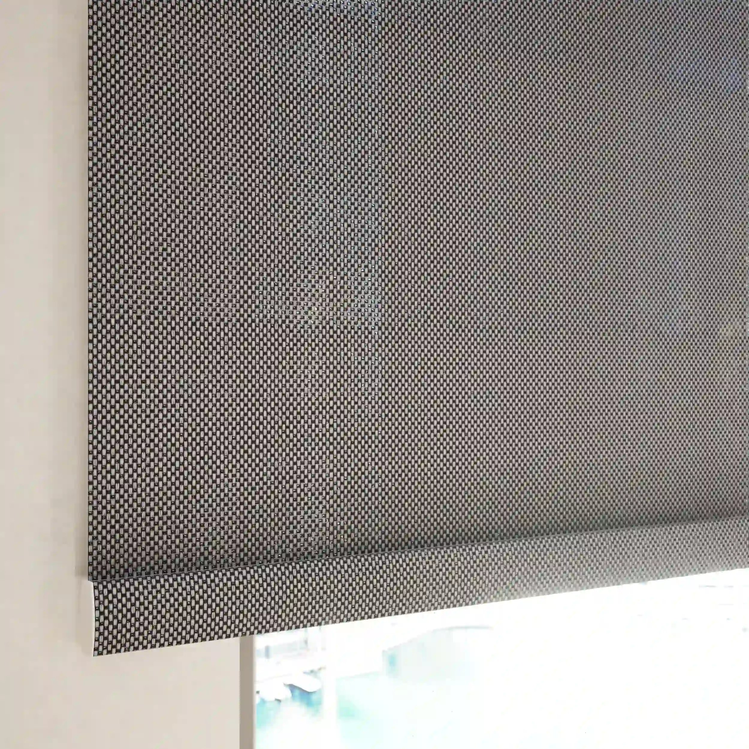 ستائر الرولر للوقاية الشمسية (سن سكرين)